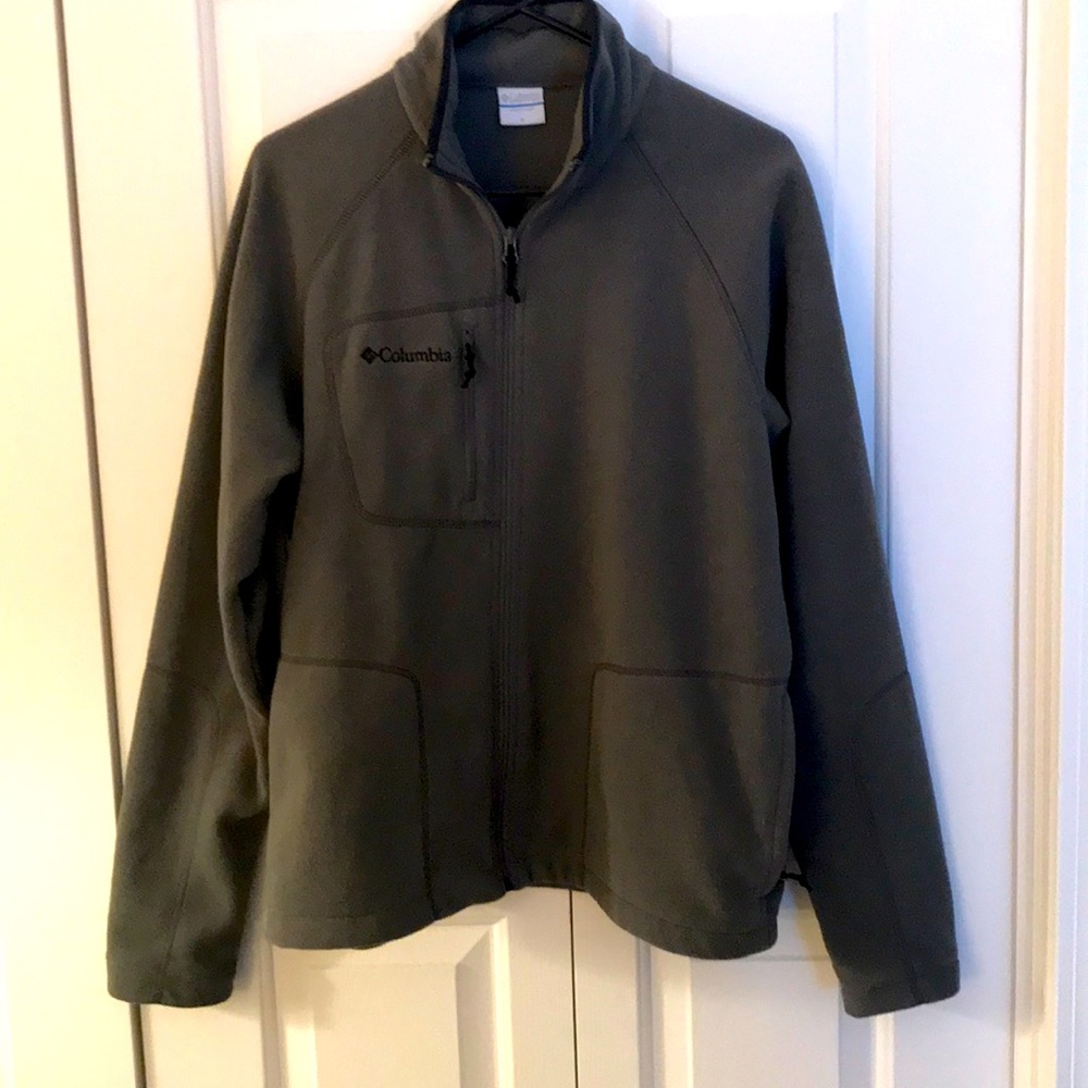 COLUMBIA men’s fleece 3 pocket jacket.